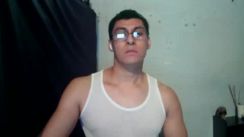oomaurooo online show from June 15, 7:33 am