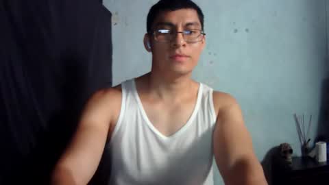 oomaurooo online show from June 9, 8:21 pm