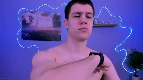 oscar_rage online show from April 16, 6:41 pm