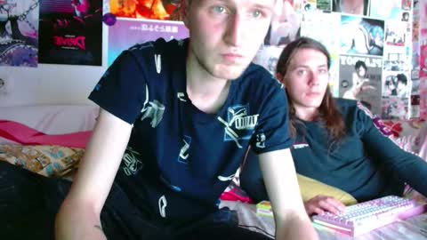 Snapshot of oscar_wildy chatting on October 19, 8:12 pm Oscar online show from October 19, 8:12 pm