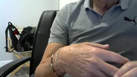 Ossi online show from October 26, 9:06 pm