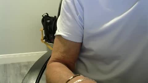 Ossi online show from November 15, 3:08 am