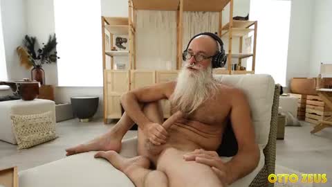 Otto Zeus online show from July 2, 6:47 pm