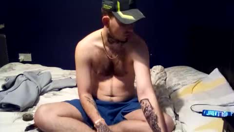 Owen kayz online show from November 26, 11:30 pm