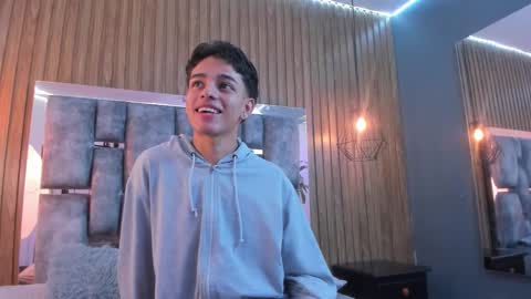 Owen Johnson online show from November 26, 12:19 pm