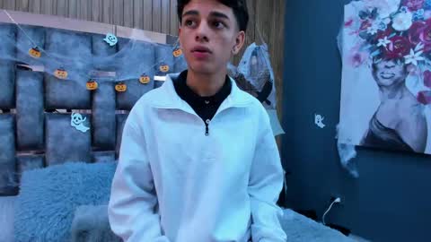 Owen Johnson online show from November 3, 12:30 pm