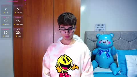 Snapshot of owenblue__ chatting on January 17, 12:10 am Owen Independent model online show from January 17, 12:10 am