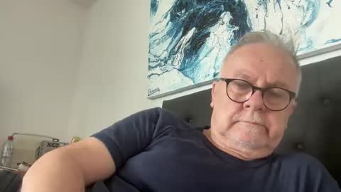 ozhairybearxxxx online show from February 3, 3:48 am