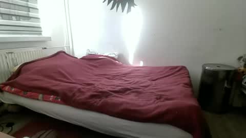 p83291869 online show from March 3, 9:28 am