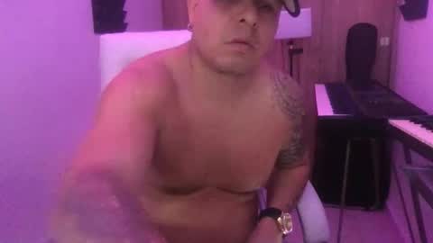 paisaexotico online show from April 21, 8:26 pm