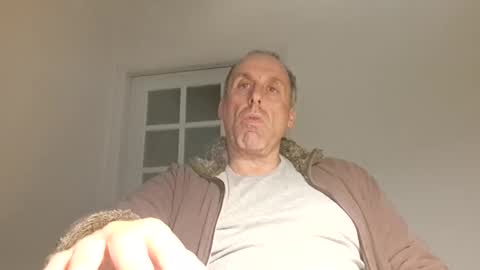 pansak1973 online show from November 28, 10:00 pm