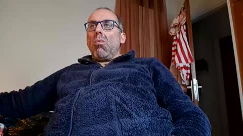 pansak1973 online show from January 30, 9:25 am