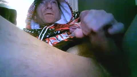 Snapshot of pantyremover69 chatting on December 5, 10:34 pm Pantyremover online show from December 5, 10:34 pm