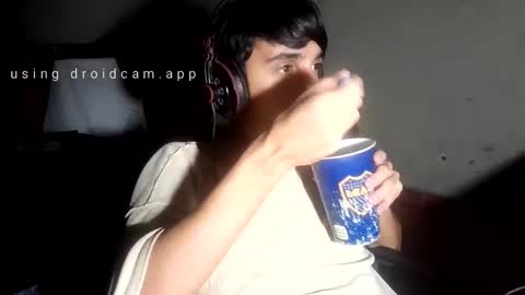 Snapshot of papito20cm chatting on March 10, 7:33 am Lau online show from March 10, 7:33 am