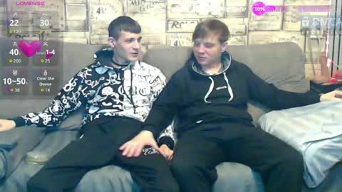 Max tall dark-haired guy with tattoos and Phil blond-haired online show from April 13, 1:28 am