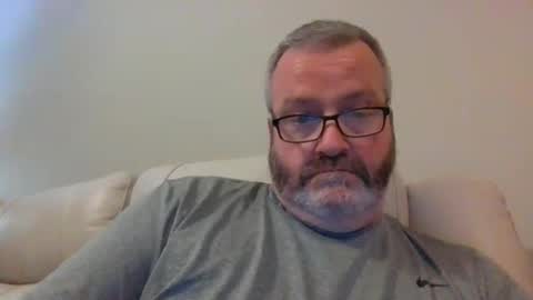 passporttraveler1 online show from January 14, 2:05 am