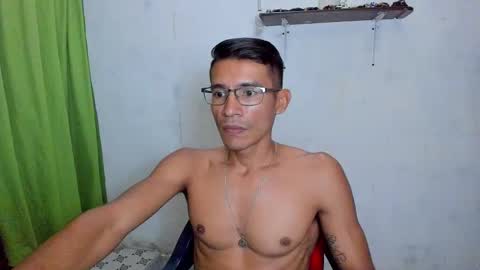 EDUAR Independent model online show from January 9, 7:41 pm