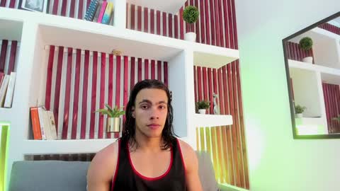Snapshot of patrick_senova chatting on February 4, 4:05 am Patrick online show from February 4, 4:05 am