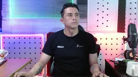 Darko0717  online show from May 31, 7:59 pm
