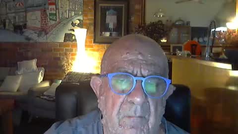 Snapshot of patvac chatting on October 15, 1:41 pm patvac online show from October 15, 1:41 pm