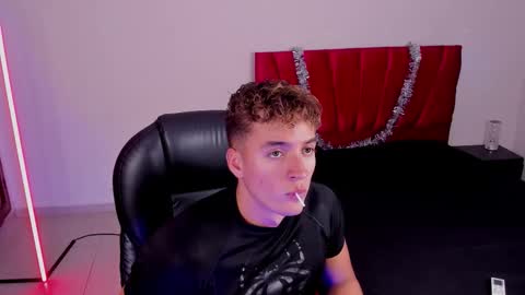 Paull George online show from November 21, 4:39 pm