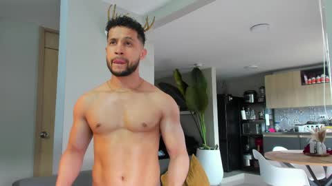 Paul online show from April 10, 5:09 pm