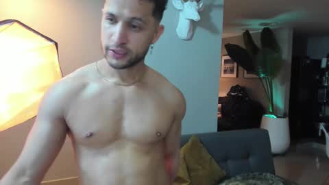 Paul online show from March 28, 1:06 am