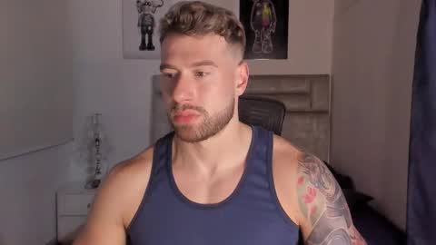 PAUL ROGER online show from November 29, 11:18 pm