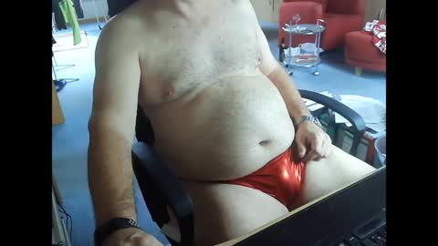 Snapshot of pavlovsdog2006 chatting on February 4, 8:24 am Pavlov aka Peter online show from February 4, 8:24 am