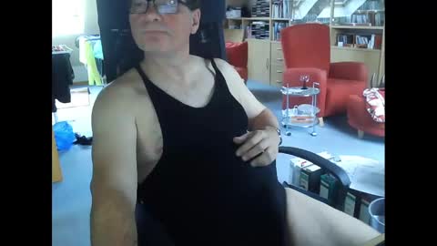 Snapshot of pavlovsdog2006 chatting on February 11, 9:09 am Pavlov aka Peter online show from February 11, 9:09 am