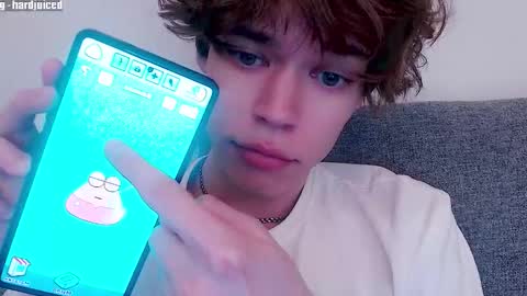 pawclaw online show from January 14, 2:05 am