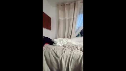 pd3279633 online show from June 8, 8:54 pm