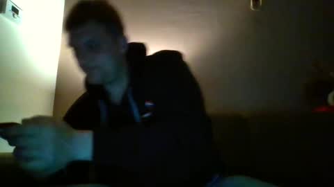 per1988 online show from April 1, 7:11 pm