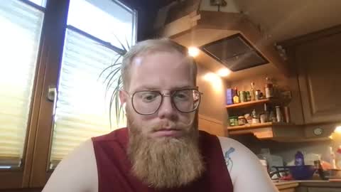 Peschi online show from May 28, 5:33 pm