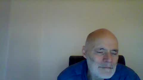 Snapshot of peter19599 chatting on December 8, 9:41 pm peter19599 online show from December 8, 9:41 pm
