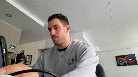 Snapshot of peterskinny24 chatting on February 20, 2:13 pm         ttps VF8L9ABFMref wl share online show from February 20, 2:13 pm