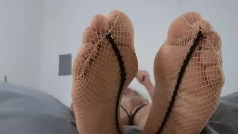 TheSkyeWoods online show from November 16, 5:37 pm