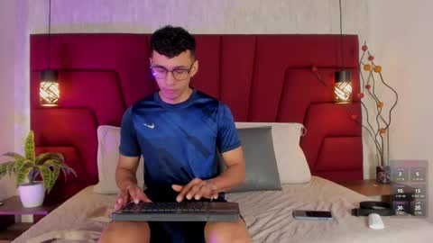 Milo online show from April 16, 12:05 pm