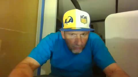 pierce702420 online show from April 18, 8:05 am