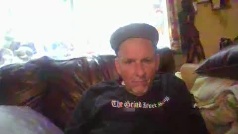 pierce702420 online show from April 6, 4:46 am