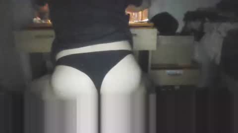 Snapshot of piggyes74 chatting on September 14, 11:18 pm piggyes 74 online show from September 14, 11:18 pm