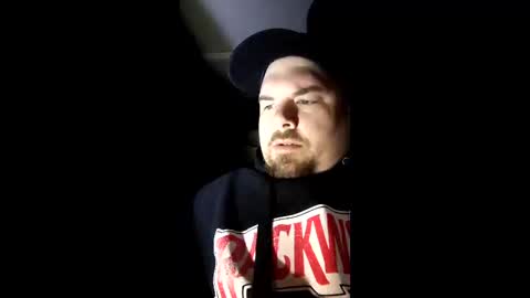 pika05777 online show from May 31, 6:14 am