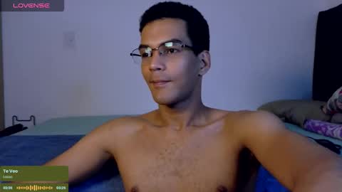 pikashuu7u7 online show from February 8, 3:01 am