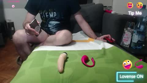 pingones 79 online show from April 20, 7:05 pm