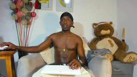 P I P E - M O NS T E R C O C K online show from April 15, 7:36 pm