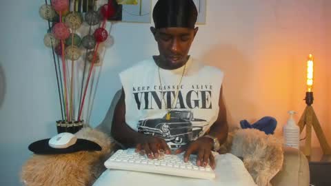 P I P E - M O NS T E R C O C K online show from April 11, 7:39 pm