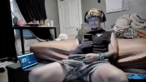 pippylongdickin online show from May 27, 1:35 am
