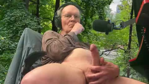 STC online show from November 26, 3:31 am