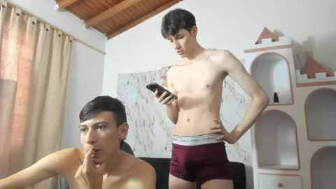 Dilan and Alan online show from April 15, 1:55 pm