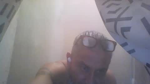 plmbrob online show from December 5, 6:45 pm